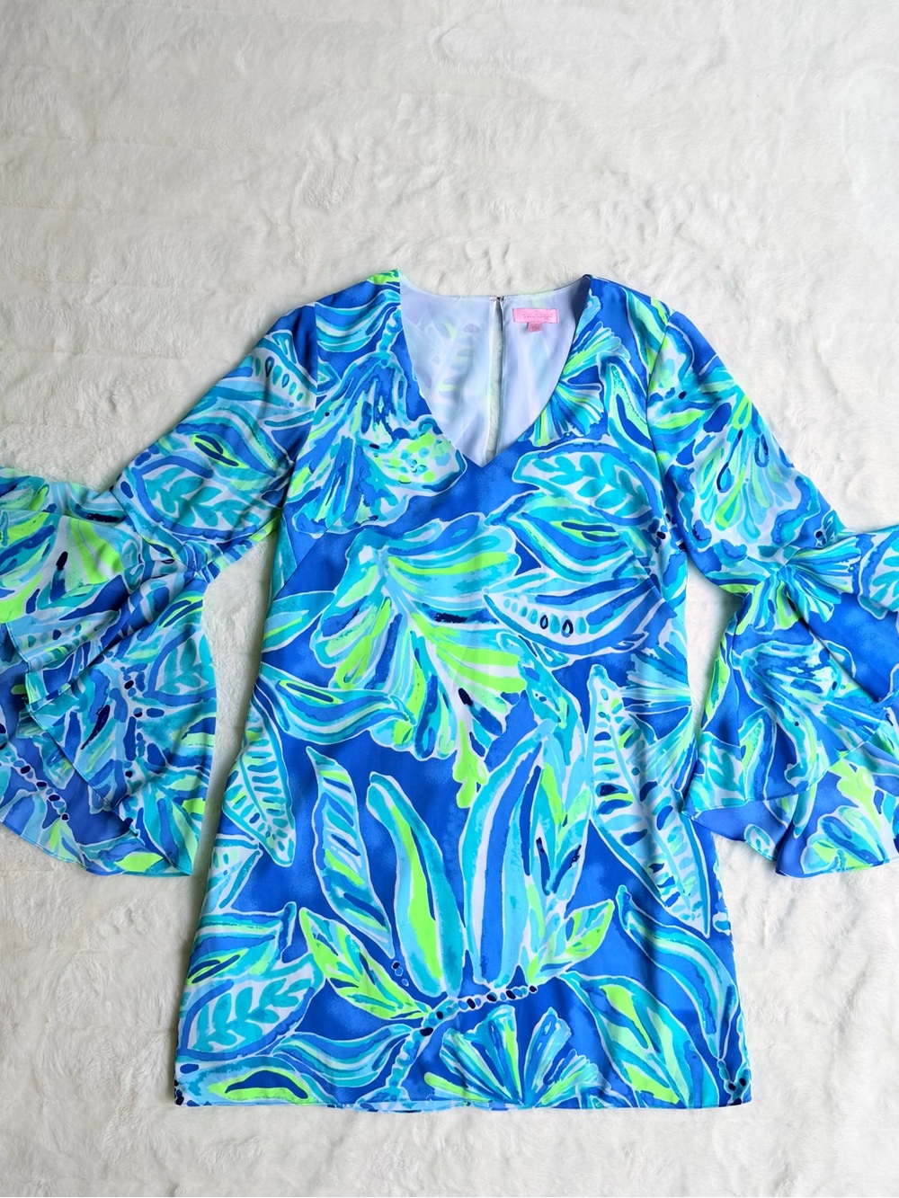 Lilly Pulitzer Blue Tropical Bell Sleeve Shift Dress Size 8 Resort Vacation - Picture 2 of 9